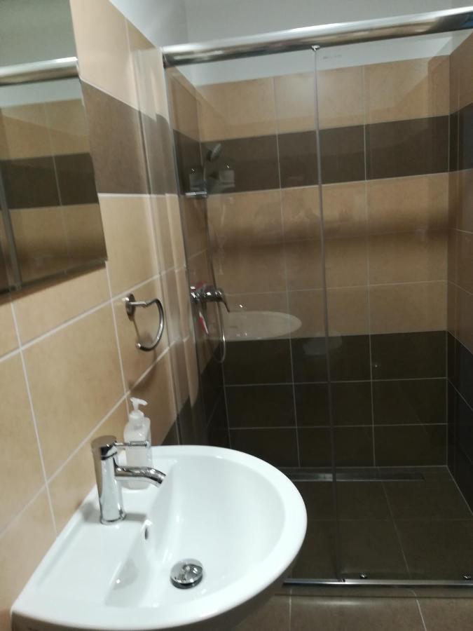 Velké Bílovice Penzion Sapara מראה חיצוני תמונה
